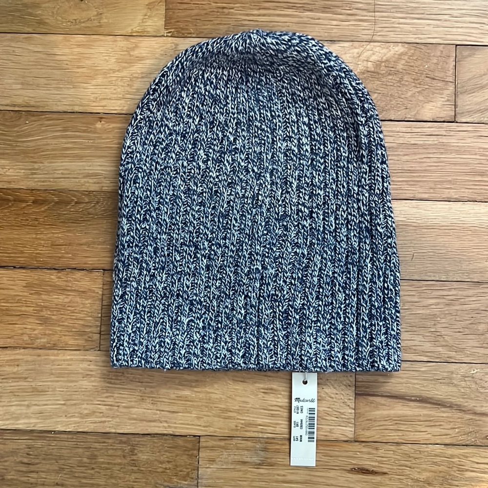 Madewell slouch beanie. NWT. One size. Blue white waffle stitch.